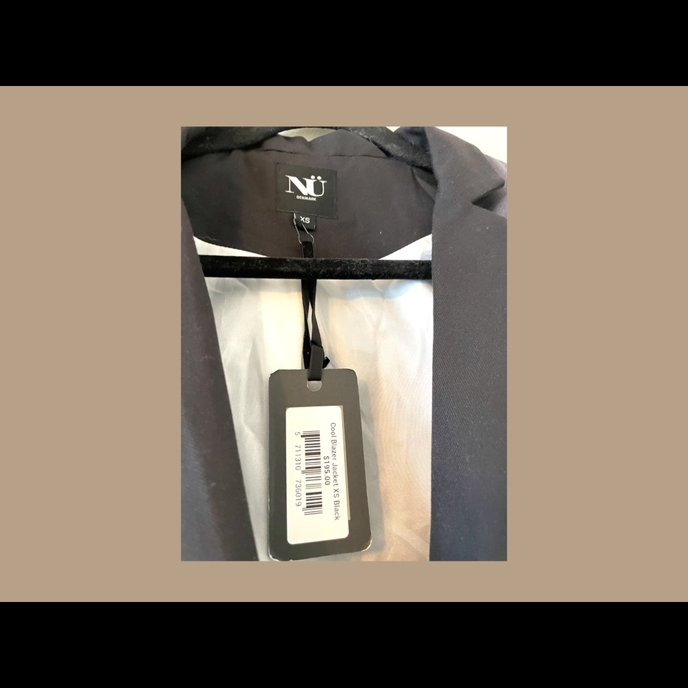 NWT Women’s Blazer NU Denmark XS - Picture 4 of 4
